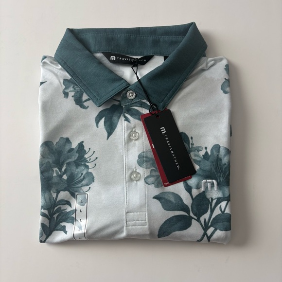 Men’s Travis Mathew Golf Featherweight Magnolia Polo Shirt Large NWT MSRP $105 - Picture 3 of 7